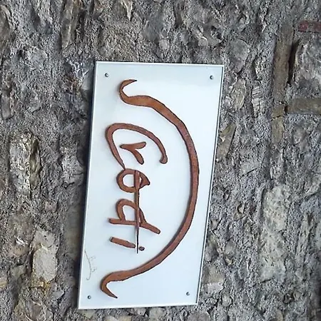 Agriturismo Crodi Farm stay *